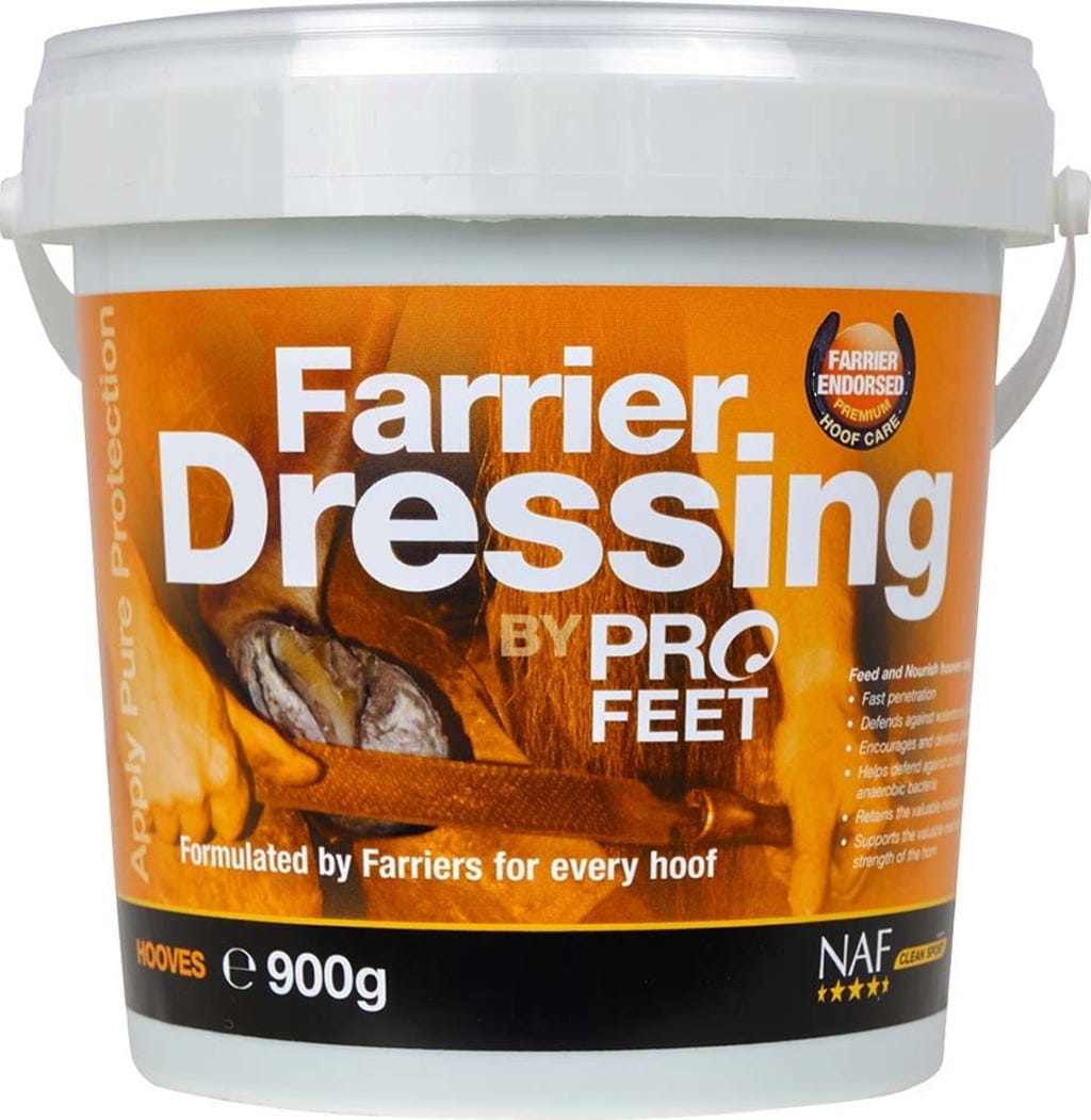 Смазка за копита на коне NAF Profeet Farrier Dressing 900 г.